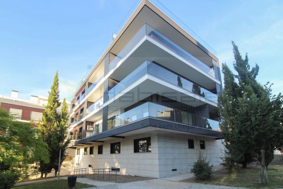 Apartamento T3 para Venda em Charneca de Caparica e Sobreda Foto 4