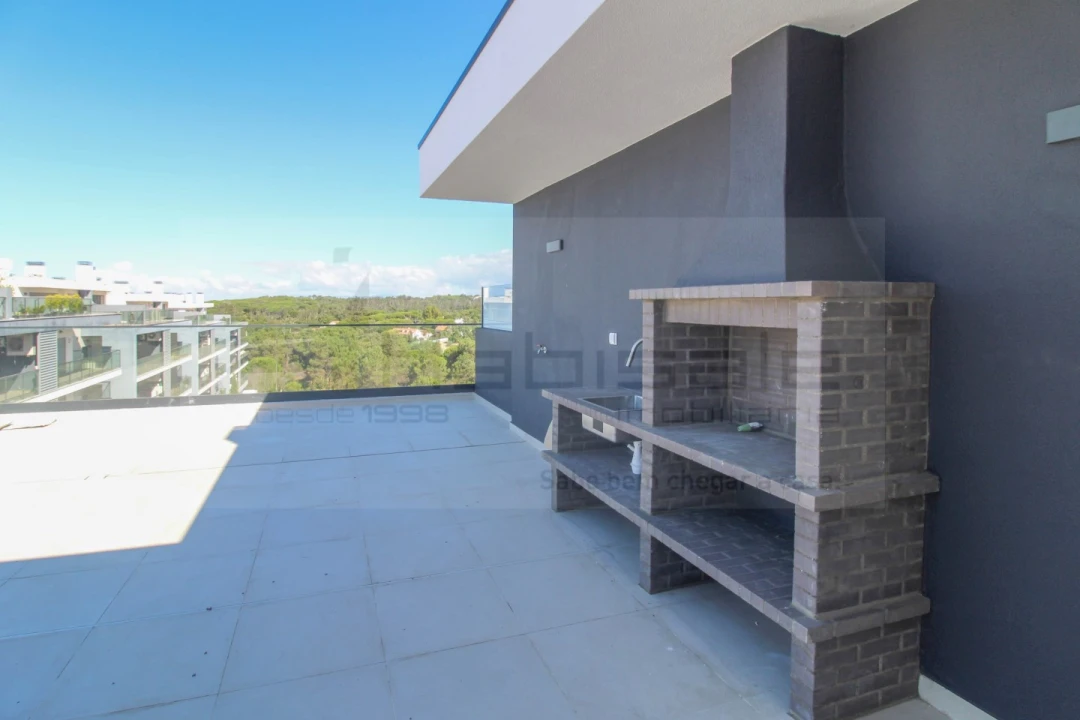 Apartamento T3 para Venda em Charneca de Caparica e Sobreda Foto 38