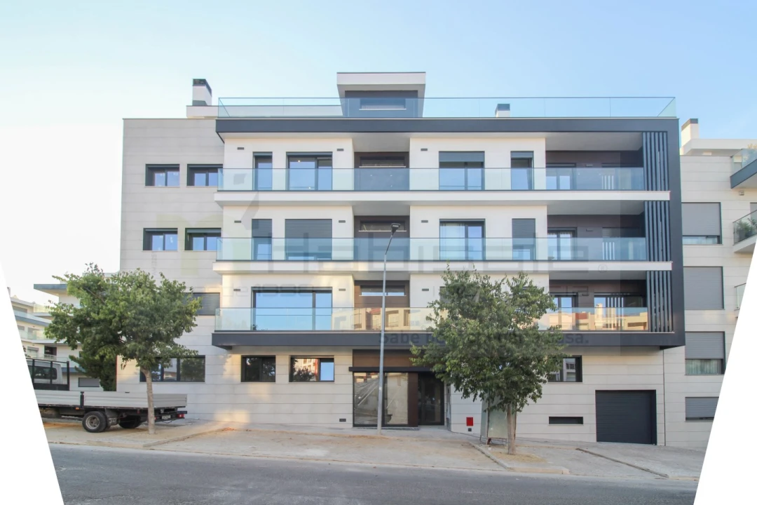 Apartamento T3 para Venda em Charneca de Caparica e Sobreda Foto 7