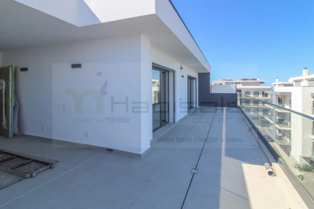 Apartamento T3 para Venda em Charneca de Caparica e Sobreda Foto 29
