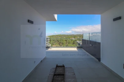 Apartamento T3 para Venda em Charneca de Caparica e Sobreda
