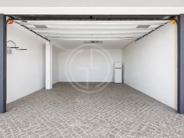 Moradia T4 para Venda em Loule (São Clemente)