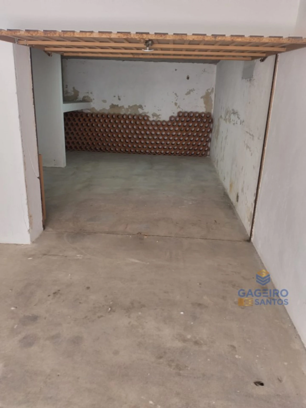Garagem para Arrendamento em São Martinho do Porto Foto 1