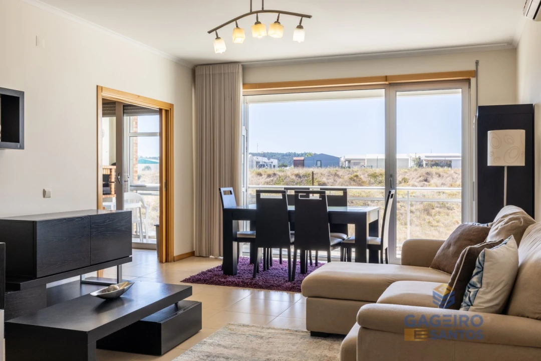 Apartamento T3 para Arrendamento em São Martinho do Porto Foto 4