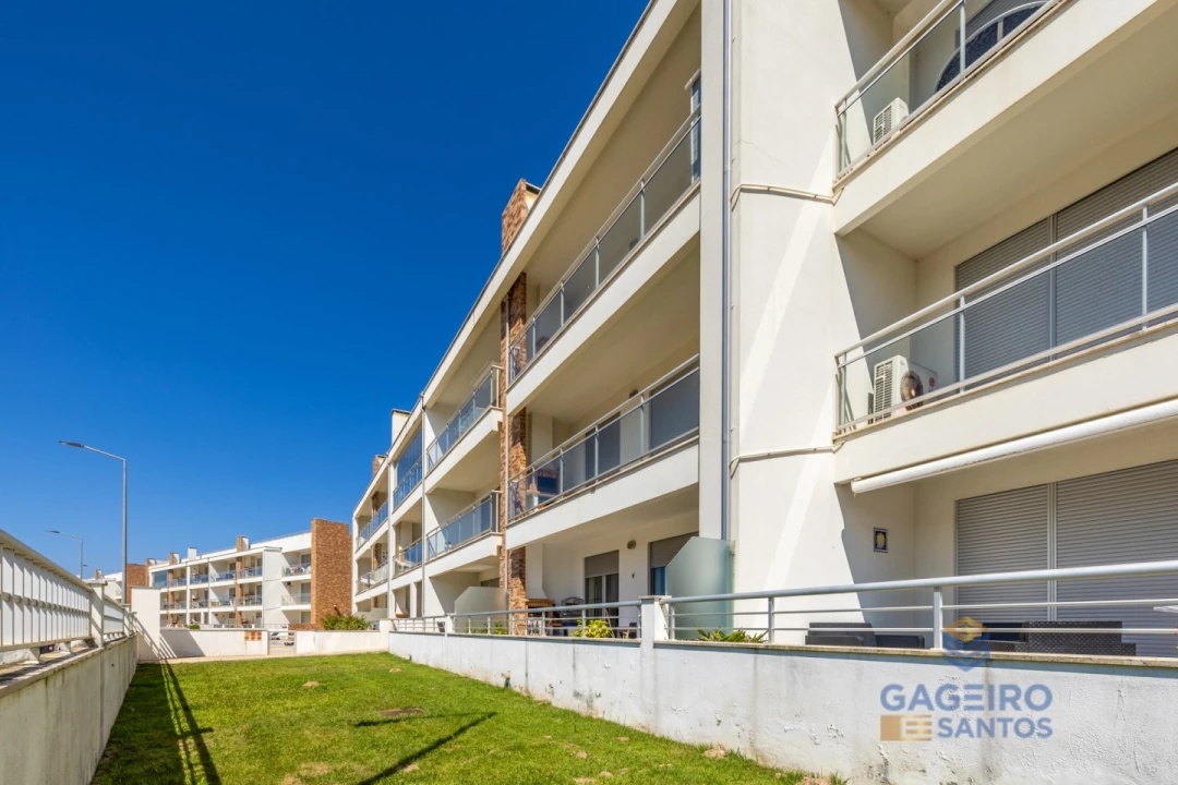 Apartamento T3 para Arrendamento em São Martinho do Porto Foto 30