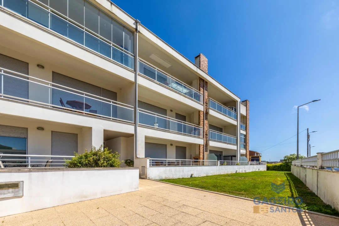 Apartamento T3 para Arrendamento em São Martinho do Porto Foto 29