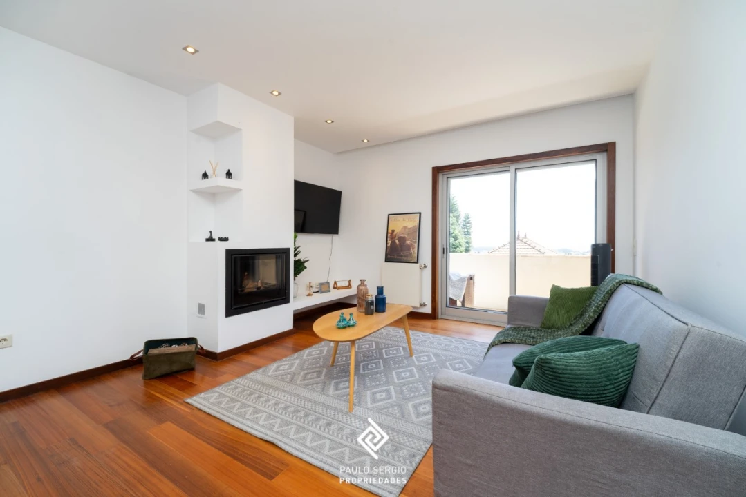 Apartamento T2 para Arrendamento em Canidelo Foto 3
