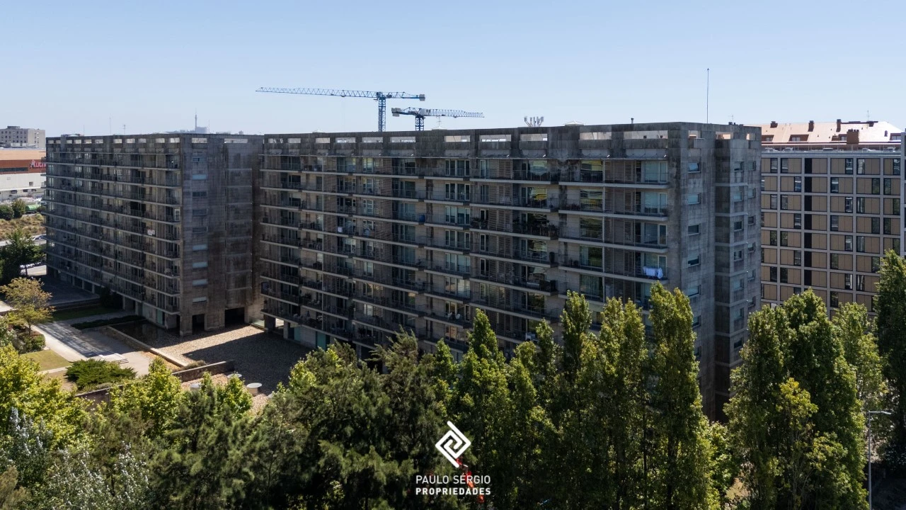 Apartamento T4 para Venda em Santa Marinha e São Pedro da Afurada Foto 23