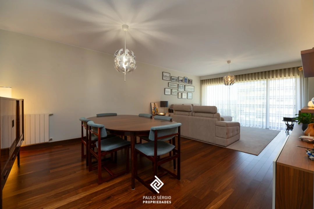 Apartamento T4 para Venda em Santa Marinha e São Pedro da Afurada Foto 3