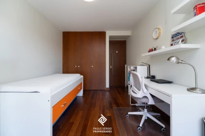 Apartamento T4 para Venda em Santa Marinha e São Pedro da Afurada