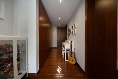 Apartamento T4 para Venda em Santa Marinha e São Pedro da Afurada