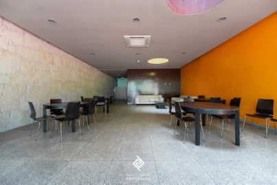 Apartamento T4 para Venda em Santa Marinha e São Pedro da Afurada