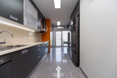 Apartamento T4 para Venda em Santa Marinha e São Pedro da Afurada