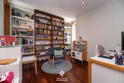 Apartamento T4 para Venda em Santa Marinha e São Pedro da Afurada