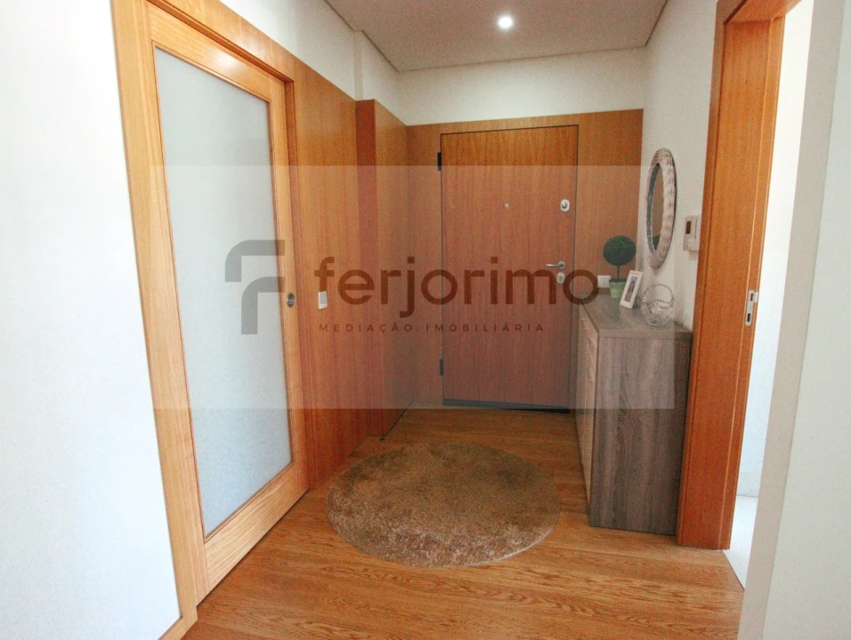 Apartamento T2 para Venda em Creixomil Foto 5