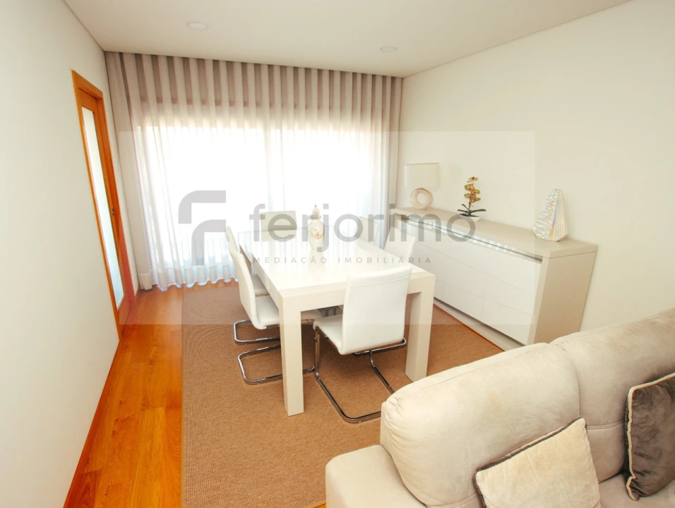 Apartamento T2 para Venda em Creixomil Foto 7