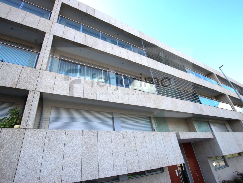 Apartamento T2 para Venda em Creixomil Foto 24