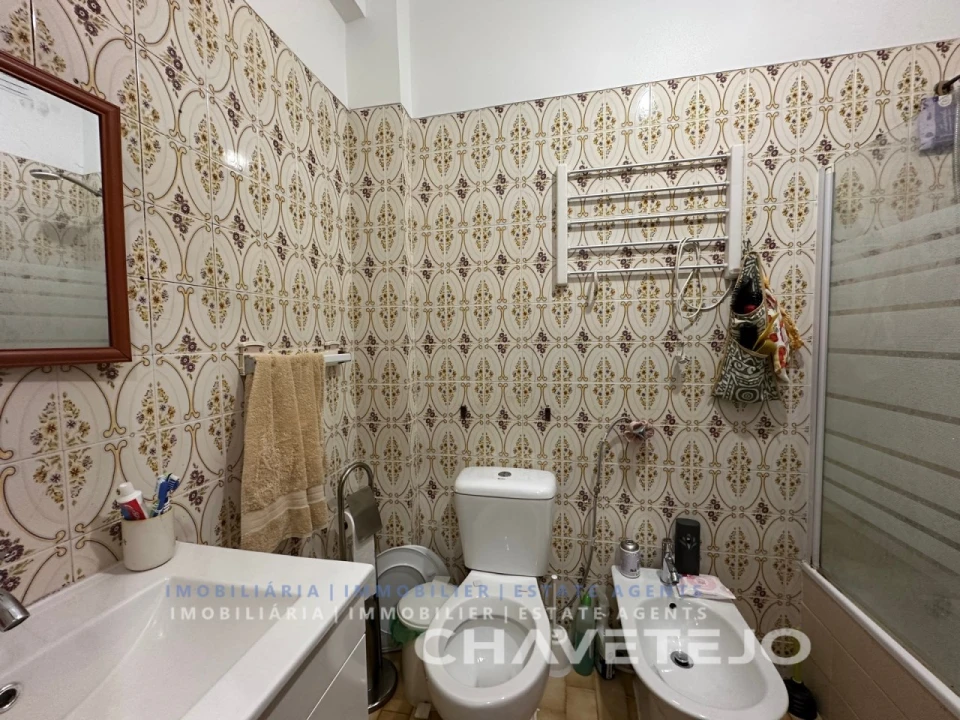 Apartamento T1 para Venda em São João Baptista e Santa Maria dos Olivais Foto 4