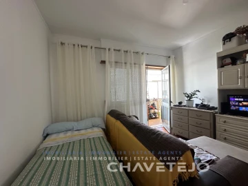 Apartamento T1 para Venda em São João Baptista e Santa Maria dos Olivais