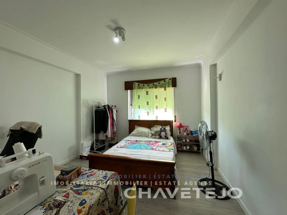 Apartamento T1 para Venda em São João Baptista e Santa Maria dos Olivais Foto 5