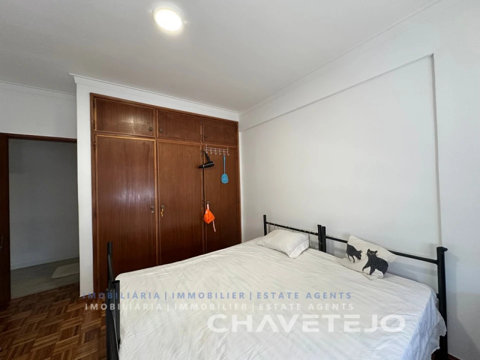 Apartamento T1 para Venda em São João Baptista e Santa Maria dos Olivais Foto 6