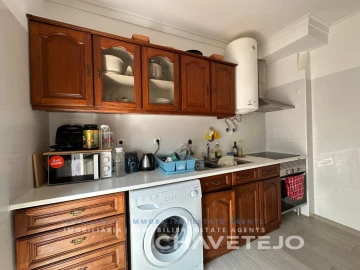 Apartamento T1 para Venda em São João Baptista e Santa Maria dos Olivais