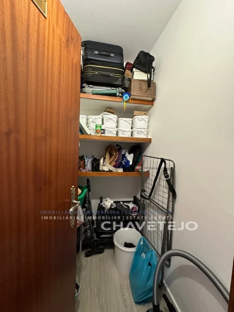 Apartamento T1 para Venda em São João Baptista e Santa Maria dos Olivais