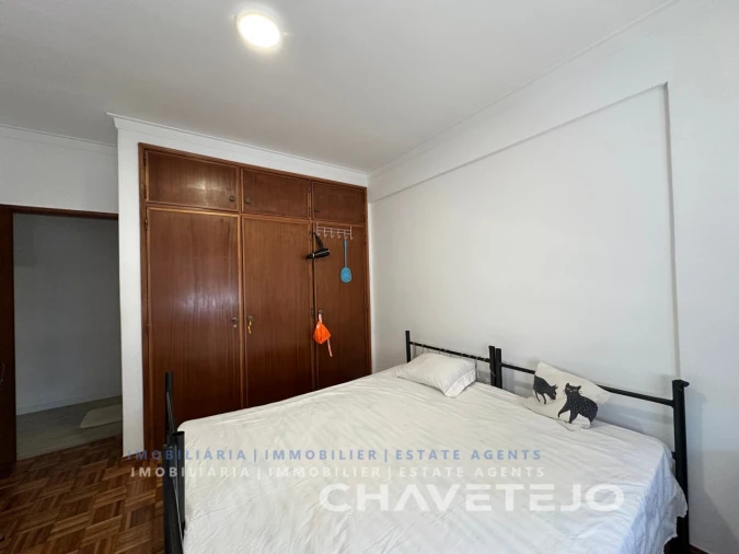 Apartamento T1 para Venda em São João Baptista e Santa Maria dos Olivais Foto 6