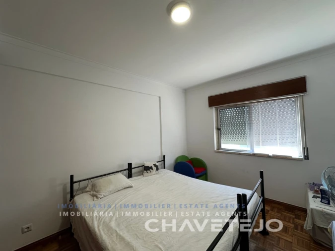 Apartamento T1 para Venda em São João Baptista e Santa Maria dos Olivais Foto 7