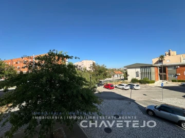 Apartamento T2 para Venda em São João Baptista e Santa Maria dos Olivais