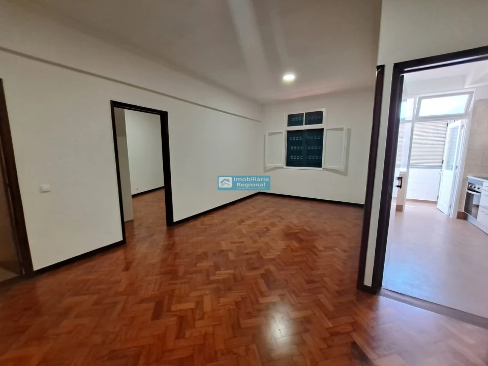 Apartamento T2 para Venda em Funchal (Se) Foto 6