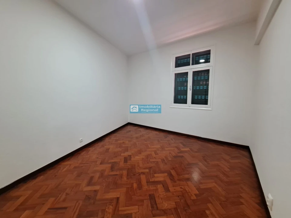 Apartamento T2 para Venda em Funchal (Se) Foto 8