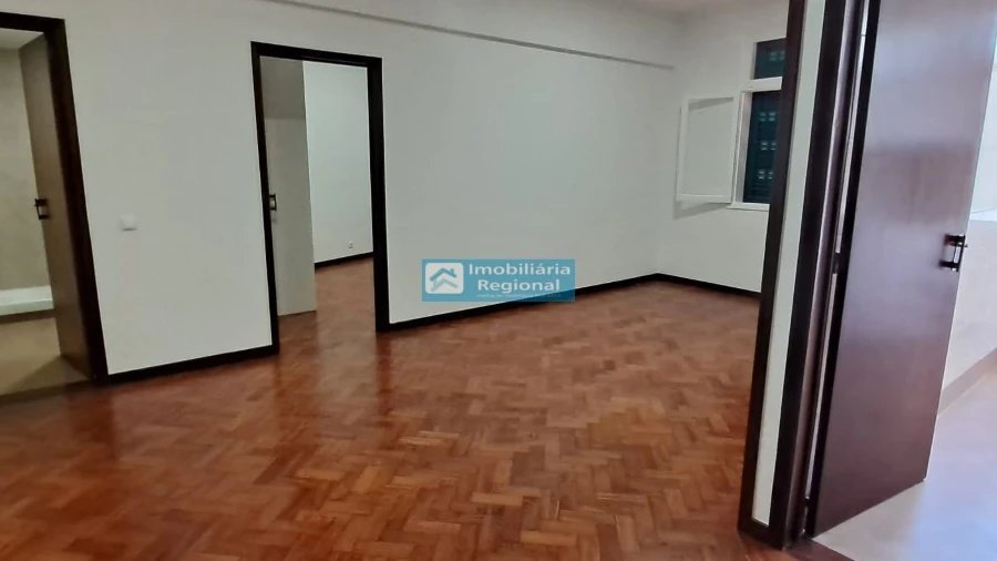 Apartamento T2 para Venda em Funchal (Se)