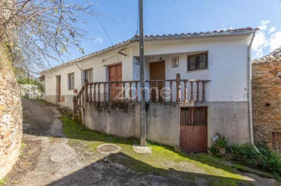 Moradia T4 para Venda em Folques