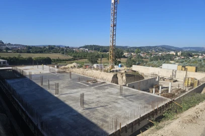 Apartamento T1 para Venda em Brufe