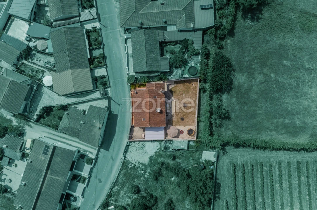 Moradia T5 para Venda em Este (São Pedro e São Mamede) Foto 2