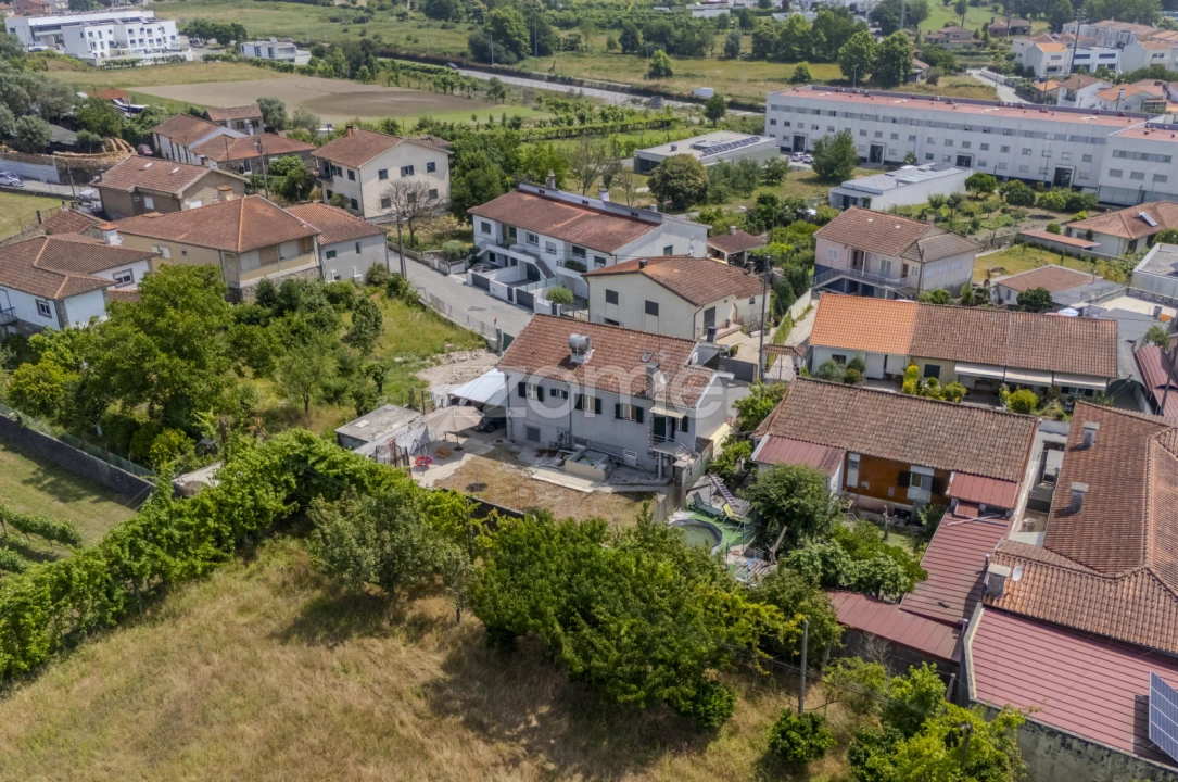 Moradia T5 para Venda em Este (São Pedro e São Mamede) Foto 3