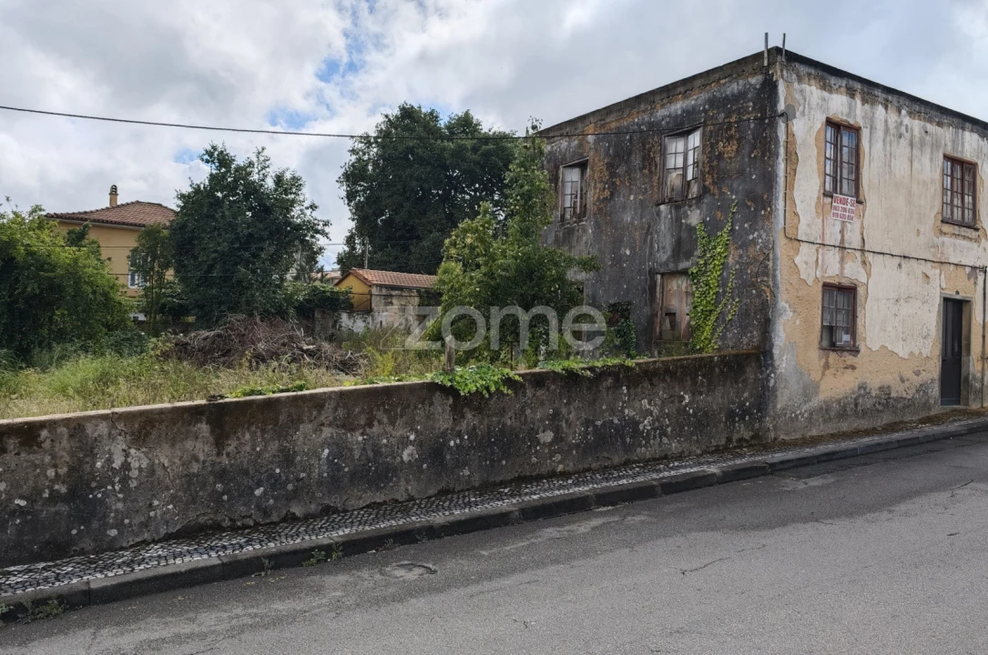 Moradia T2 para Venda em São João da Madeira Foto 4
