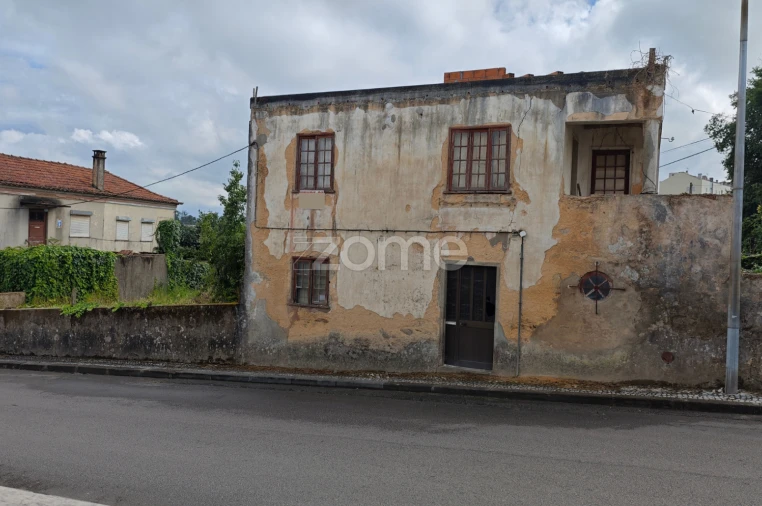 Moradia T2 para Venda em São João da Madeira Foto 2