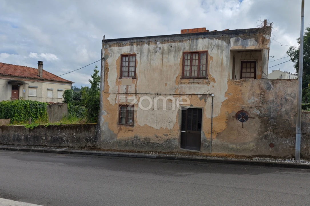 Moradia T2 para Venda em São João da Madeira Foto 2