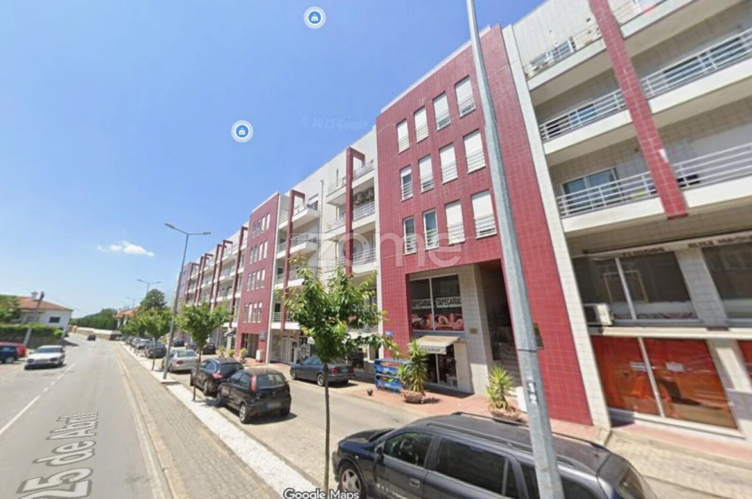 Apartamento T1 para Venda em Riba de Ave Foto 4