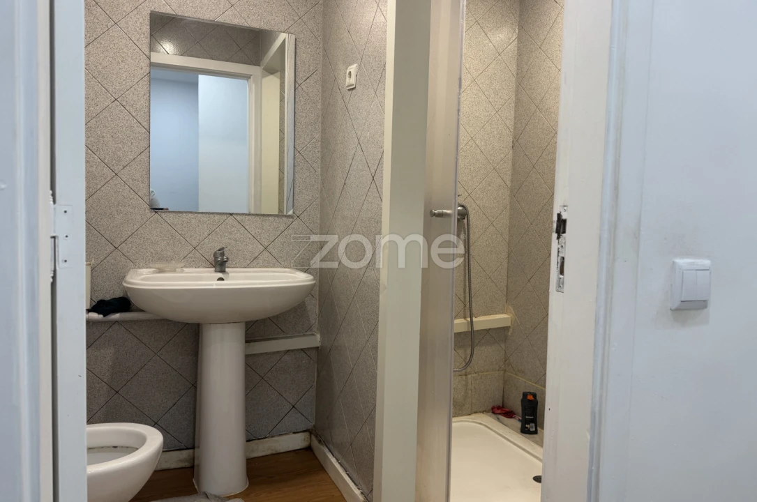 Apartamento T1 para Venda em Riba de Ave Foto 12