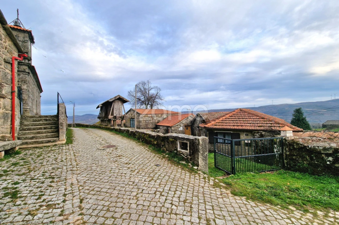 Moradia T2 para Venda em Sezelhe e Covelães Foto 31