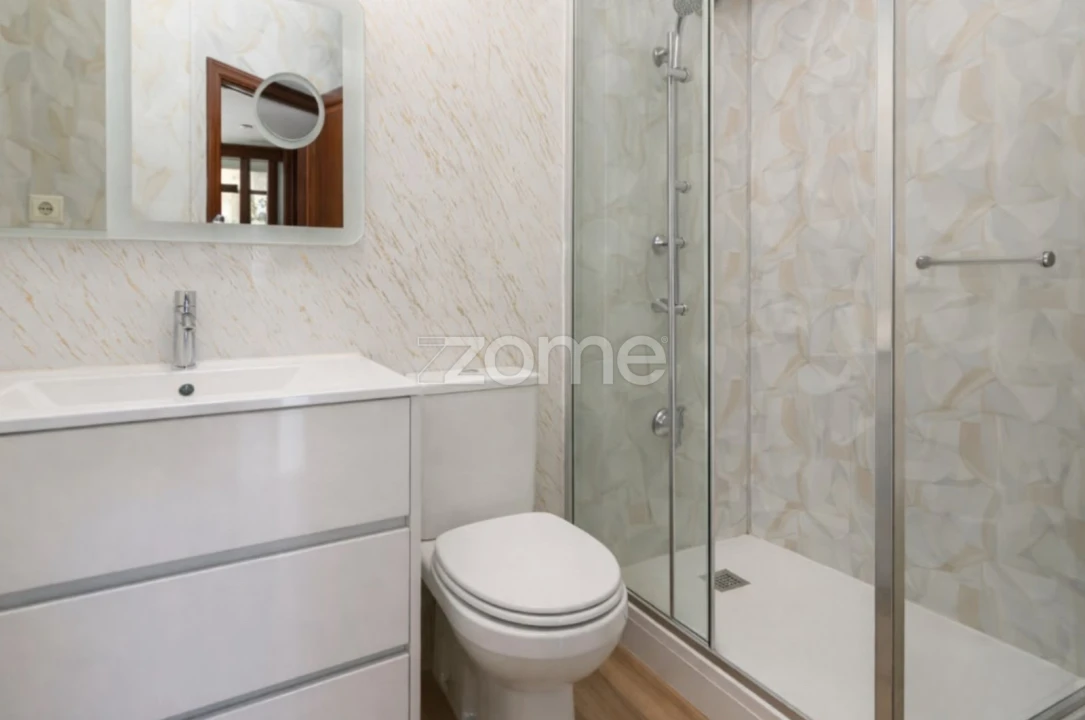 Apartamento T1 para Arrendamento em Santa Maria da Feira, Travanca, Sanfins e Espargo Foto 12
