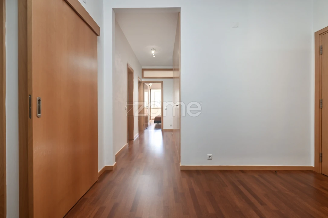 Apartamento T3 para Venda em Avenidas Novas Foto 30