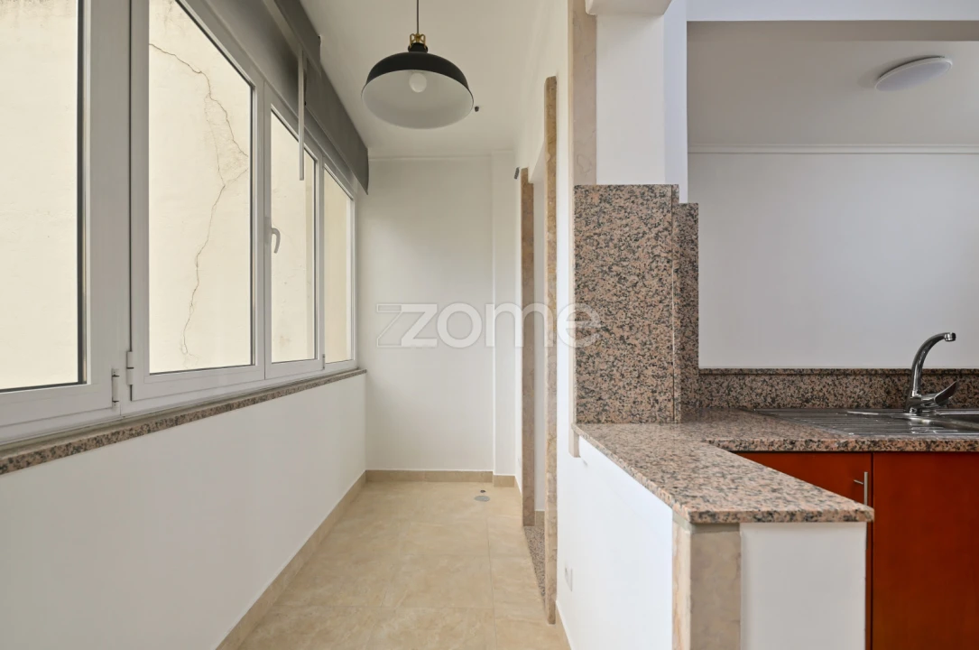 Apartamento T3 para Venda em Avenidas Novas Foto 49