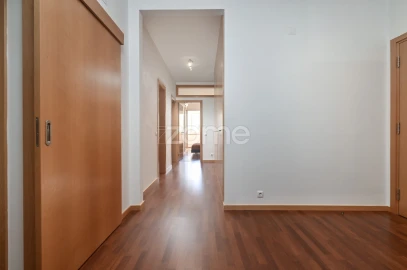 Apartamento T3 para Venda em Avenidas Novas