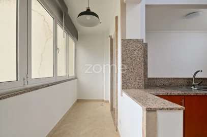 Apartamento T3 para Venda em Avenidas Novas