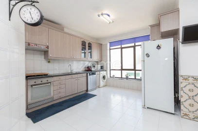 Apartamento T6 para Venda em Sé Nova, Santa Cruz, Almedina e São Bartolomeu