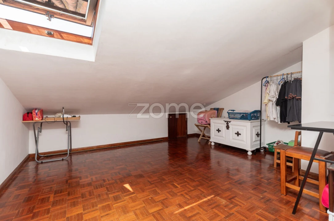 Apartamento T6 para Venda em Sé Nova, Santa Cruz, Almedina e São Bartolomeu Foto 25
